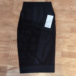 Lululemon Nulu Slim Fit HR Skirt